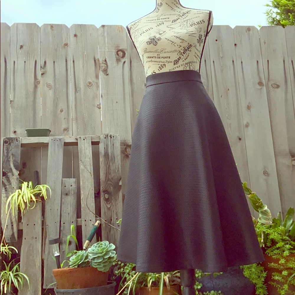 Banana Republic Faux Leather Textured Black Skirt